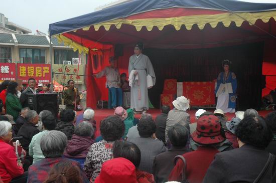 白虎山庙会大秀民间文化