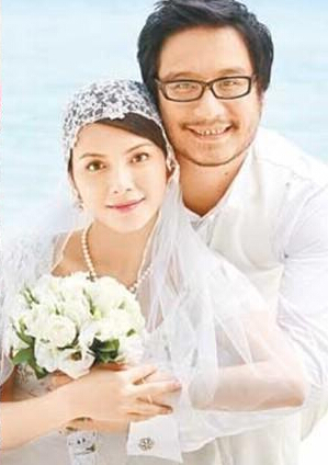 　　导演彭顺跟影后李心洁结婚四年，最近两人经常分隔