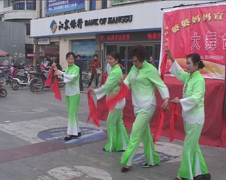 灌云：广场文化成为群众文化的主阵地