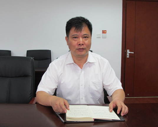 局机关支部专题组织生活会 指出问题 帮助提高