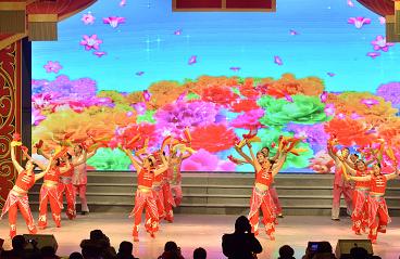 红楼越剧团在连云港市艺术剧院上演首秀