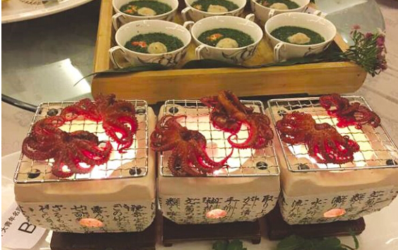 连云港首届民间厨王暨十大名厨烹饪大赛开赛