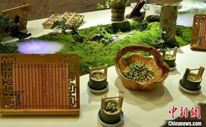 “东坡美食”引来中国餐饮界大咖 助力川菜走向世界