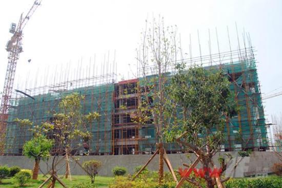 城市向东  嘉泰城市花园小高层火热认筹中