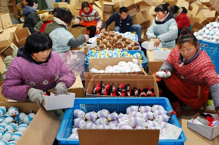 连云港：玩具企业开足马力迎新年订单