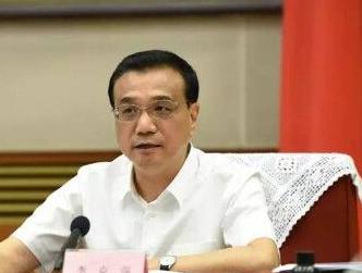 李克强：焕发"传统引擎"的澎湃动力