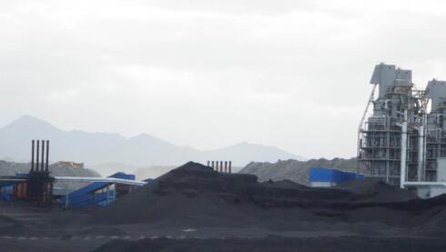 神华两煤矿8月起减产 华电能源"躺枪"：寒冬腊月我如何供热？