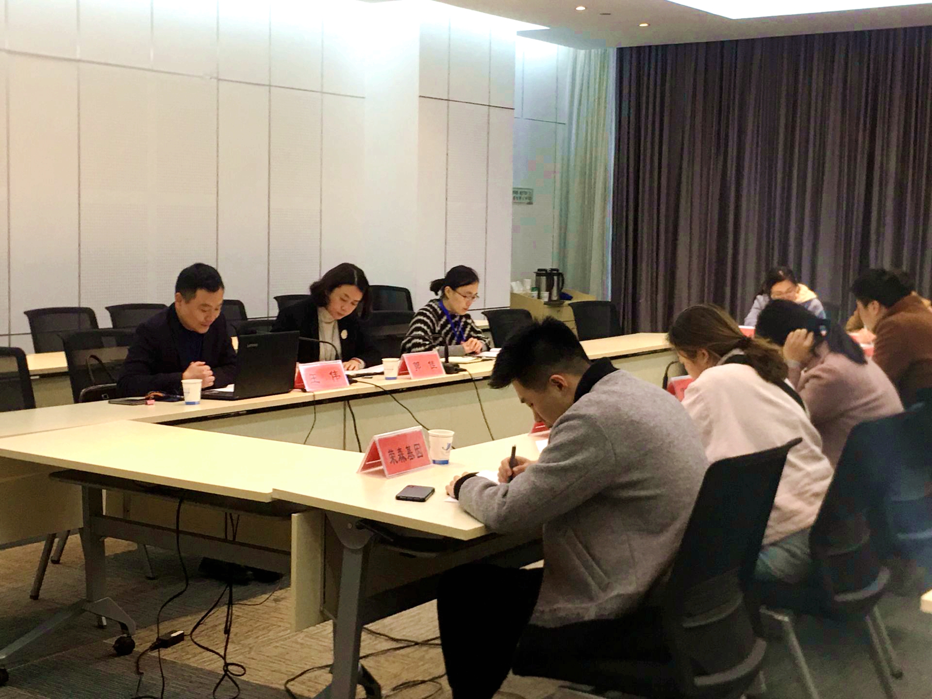 开发区举办省“双创计划”申报培训会