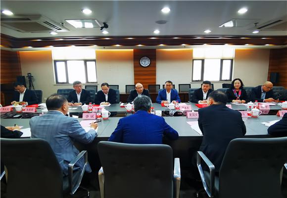 丁锐董事长带队拜访中谷海运集团