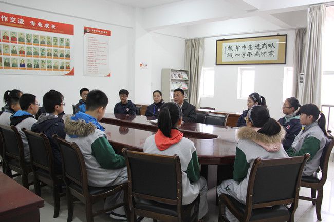 连云港市开展2014年度中小学校（中学组）素质教育督导工作