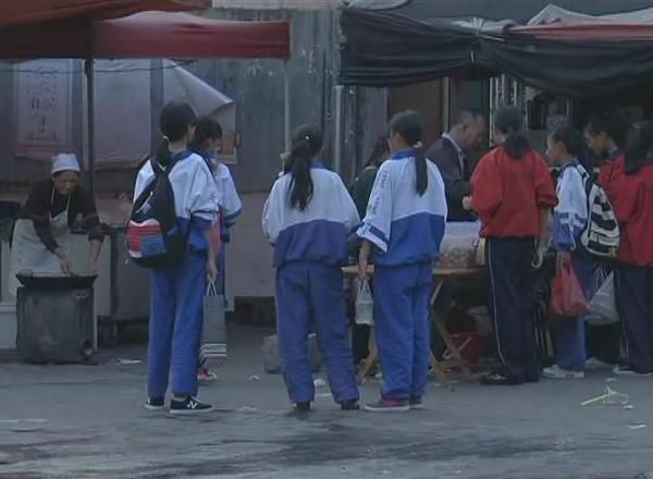云南初中女生疑遭强迫卖淫 官方否认送领导使用
