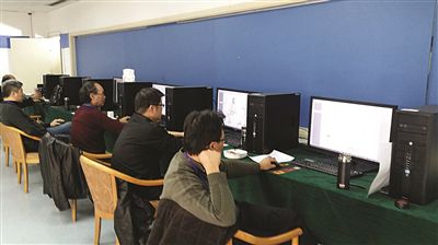 江苏2015年美术专业统考增考速写"老人与模特"