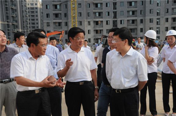 连云港：市长赵晓江视察新海实验中学教育集团凤凰校区