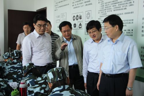 连云港市长赵晓江到赣榆区素质教育基地调研