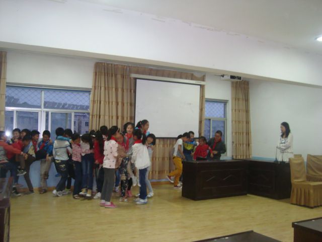 《芝麻开门》栏目组在灌南新安小学选拔小演员