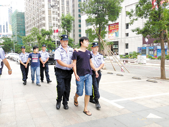 警惕：网盗驾驶人信息 制“买分消分”银行卡
