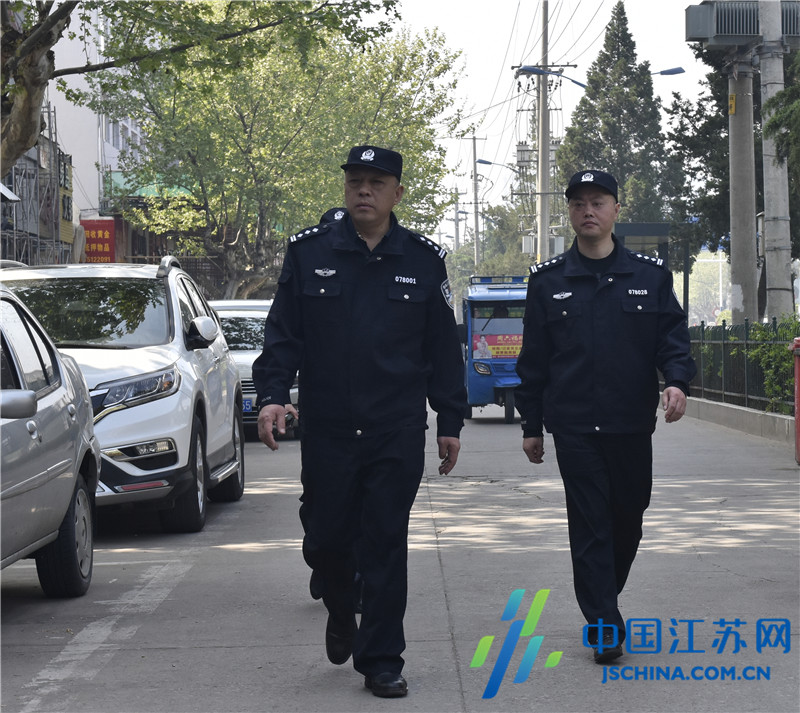 灌云警方集中整治行人、非机动车不文明交通违法行为