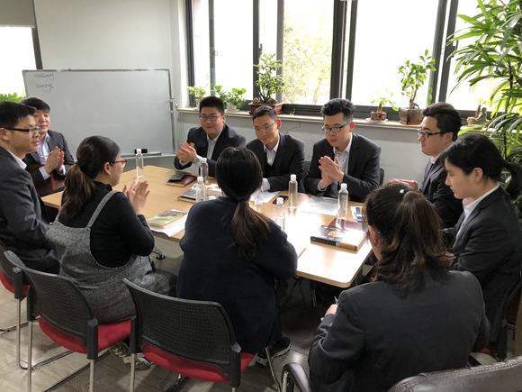 世界读书日前夕东方农商银行举办读书分享会活动