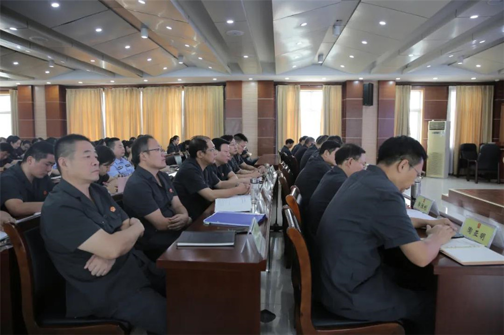 连云港灌云县人民法院举办廉政讲座