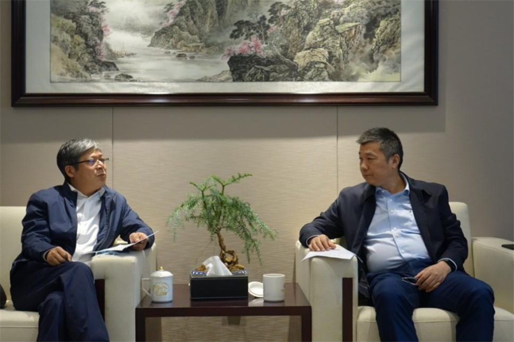 灌云县财政局局长张文建一行赴省农担公司拜访交流