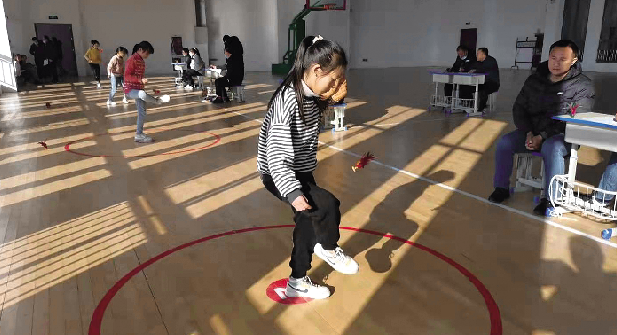 连云港市中小学生“冬锻三项”竞赛举行 设踢毽和跳绳两个项目