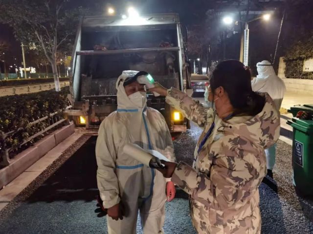 连云港市生活垃圾严格执行分类分级收集转运处理