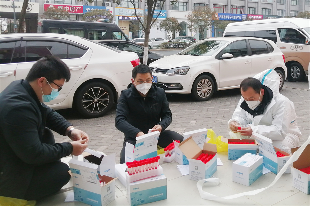 海州区纪委监委党员志愿者：“疫”路逆行我先上 攻坚用我战必胜