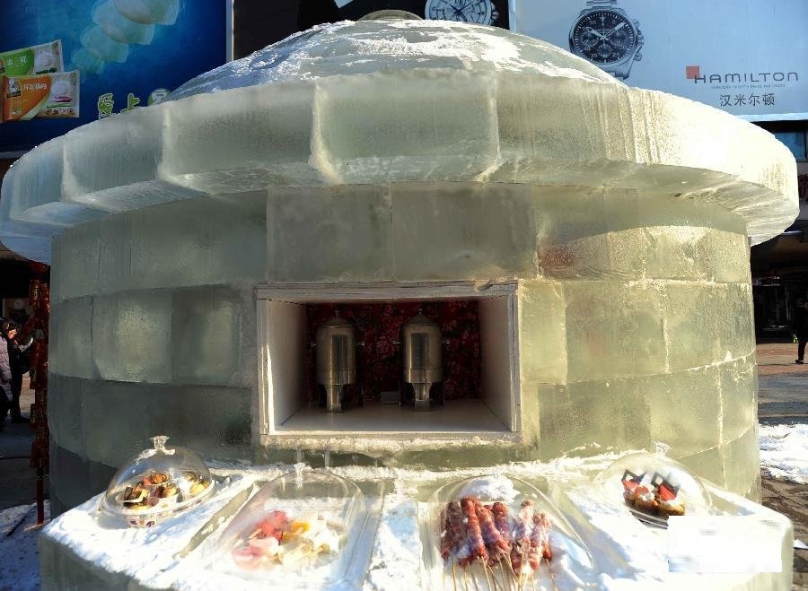 “冰宫”餐厅亮相沈阳 由500个冰砖搭建