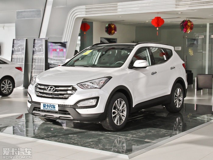 现代新胜达有现车 现金优惠1万元