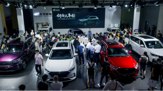 十万级运动SUV 首推“新运动SUV”长安欧尚X5